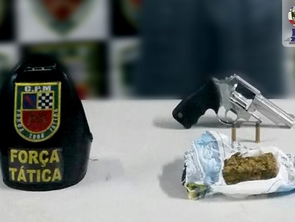 Polícia Militar por meio da Força Tática detém homem portando