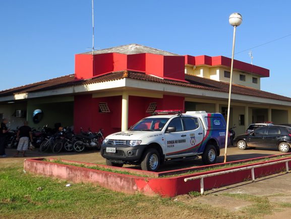 Pol Cias Civil E Militar Prendem Jovem Por Roubo A Estabelecimento Ssp