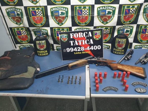 For A T Tica Det M Suspeitos E Apreende Armas De Fogo Ssp