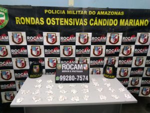 Imagem da notícia - Polícia Militar, em ação do  2° BPChoque/Rocam detém mulher por tráfico de drogas na zona sul de Manaus