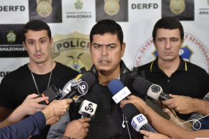 Imagem da notícia - Polícia Civil prende trio e apreende adolescente envolvidos em latrocínio e roubos na capital