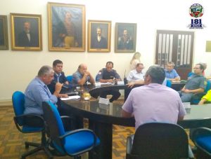 Imagem da notícia - Comando do CPA Sul participa de reunião na ACA para discutir estratégias de segurança no Centro durante o período de festas de fim de ano