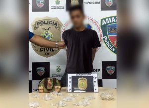 Imagem da notícia - Polícia Civil prende jovem com porções de oxi e 84 trouxinhas