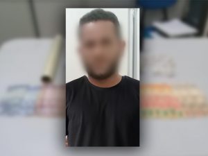 Imagem da notícia - Polícias Civil e Militar prendem em Eirunepé homem com cocaína e dinheiro