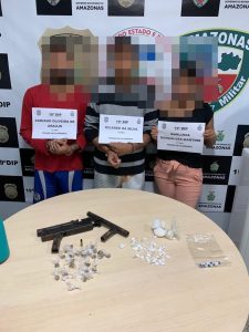 Imagem da notícia - PC prende trio envolvido com o tráfico de drogas no bairro Nova Esperança