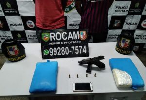 Imagem da notícia - Policiais da Rocam detiveram dupla suspeita de tráfico e porte ilegal