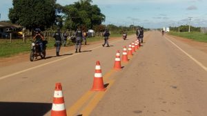 Imagem da notícia - PM prende 15 pessoas e apreende de drogas no interior