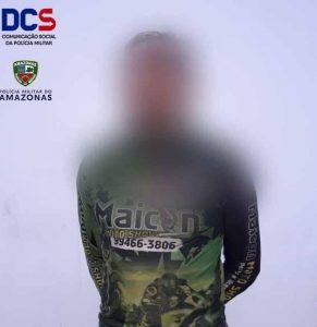 Imagem da notícia - Polícia Militar apreende veículos e detém homem durante operação