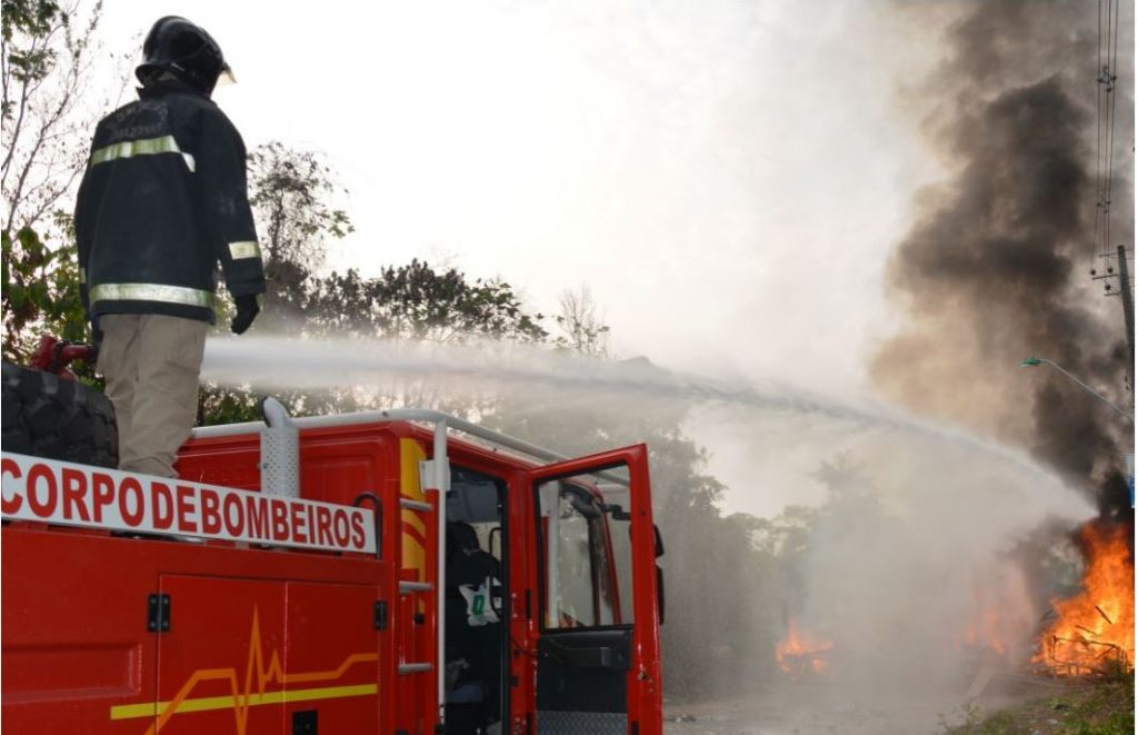 Corpo de Bombeiros alerta sobre a prevenção de incêndios em residências -  SSP