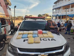 Imagem da notícia - PC apreende 40 tabletes de maconha do tipo skunk em embarcações