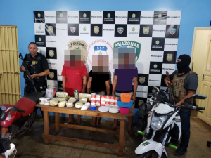 Imagem da notícia - Policia Civil prende trio por tráfico de drogas, em Manacapuru