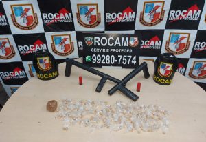 Imagem da notícia - Rocam prende homem com armas e drogas na zona leste