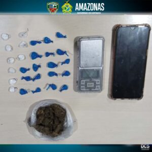 Imagem da notícia - Polícia Militar prende dois homens por tráfico de drogas na zona sul