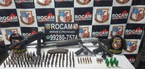 Imagem da notícia - Rocam detém dois indivíduos e apreende cinco armas, drogas e munições