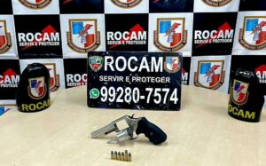 Imagem da notícia - Rocam detém indivíduo na zona leste em posse ilegal de arma e munições