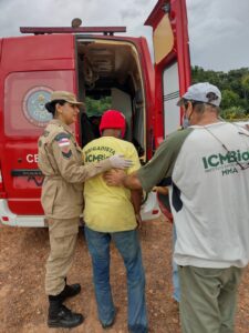 Imagem da notícia - Departamento de Operações Aéreas da SSP-AM e Corpo de Bombeiros realizam resgate de pessoas desaparecidas em Presidente Figueiredo