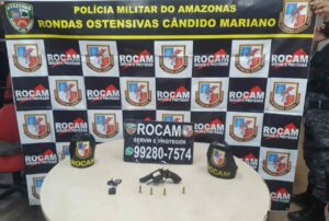 Imagem da notícia - Rocam detém dois homens com arma de fogo, no bairro Lago Azul