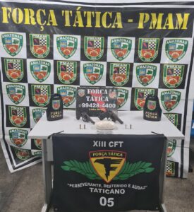 Imagem da notícia - Polícia Militar detém homem por tráfico de drogas neste sábado (30/10), na zona centro-sul