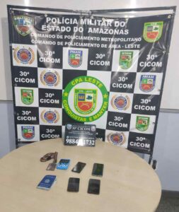 Imagem da notícia - PMAM prende oito infratores por roubo a passageiros de ônibus coletivo, na zona norte de Manaus