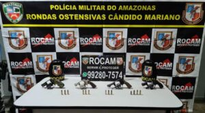 Imagem da notícia - Polícia Militar apreende adolescente em posse de quatro armas de fogo na zona leste