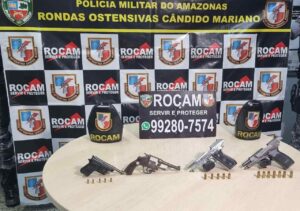 Imagem da notícia - PMAM apreende cinco armas de fogo e prende dois por porte ilegal, na capital