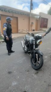 Imagem da notícia - Polícia Militar do Amazonas recupera duas motocicletas e um carro com restrição de roubo