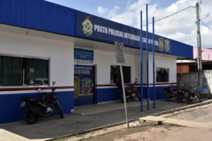 Imagem da notícia - Em Cacau Pirêra, PC-AM e PMAM prendem homem foragido por tentativa de feminicídio