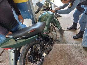 Imagem da notícia - Ações da PMAM resultam na recuperação de duas motocicletas e na apreensão de um adolescente