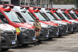 Imagem da notícia - Wilson Lima entrega mais de R$ 30 milhões em equipamentos para Forças de Segurança e inaugura Policlínica Militar