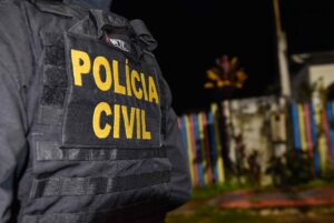 Imagem da notícia - Em menos de 24 horas, Polícias Civil e Militar prendem autor de feminicídio em Tonantins