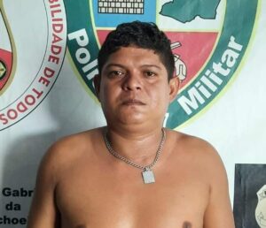 Imagem da notícia - <strong></noscript>PC-AM divulga imagem de homem procurado por roubo de R$ 50 mil a comércio de São Gabriel da Cachoeira</strong>