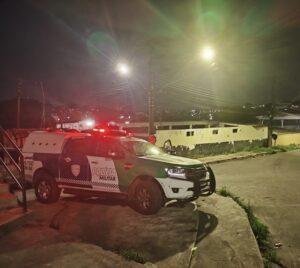 Imagem da notícia - <strong></noscript>Polícia Militar do Amazonas captura dois foragidos da Justiça por homicídio e tráfico de drogas</strong>