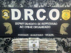 Imagem da notícia - Polícia Civil prende casal em flagrante com 34 tabletes de maconha avaliado em R$ 740 mil