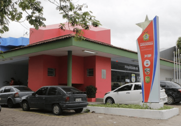 Polícia Civil prende homem por invadir e roubar objetos da casa de uma idosa em Manaus