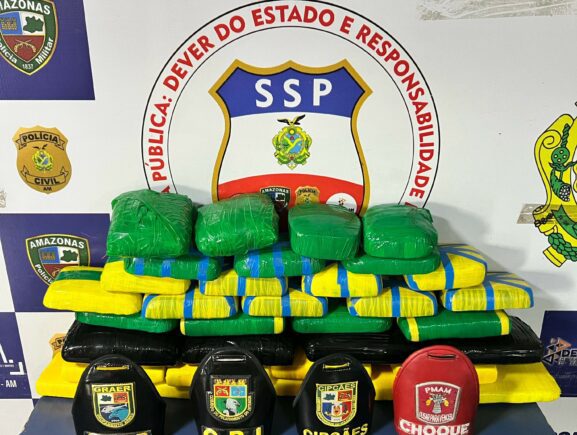 Base Arpão 1: Homem de nacionalidade peruana é preso com mais de 38 kg de cocaína escondidos em bolsas